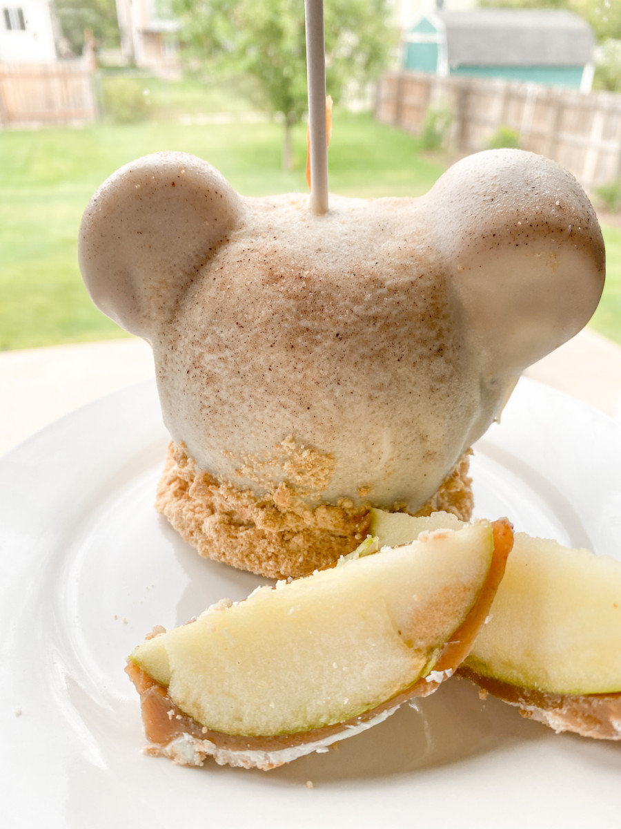 Disneyland’s Apple Pie Caramel Apples Recipe The Rambling Introvert